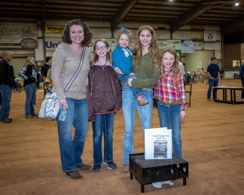 Transfusion recipient Megan Jeske and family
