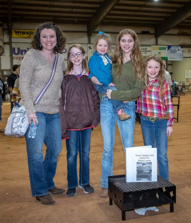 Transfusion recipient Megan Jeske and family